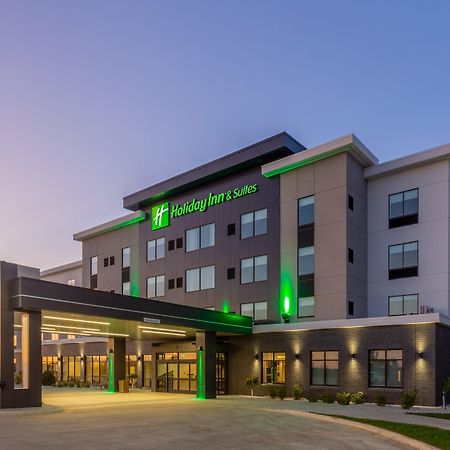 Holiday Inn & Suites Cedar Falls-Waterloo Event Ctr By Ihg Dış mekan fotoğraf