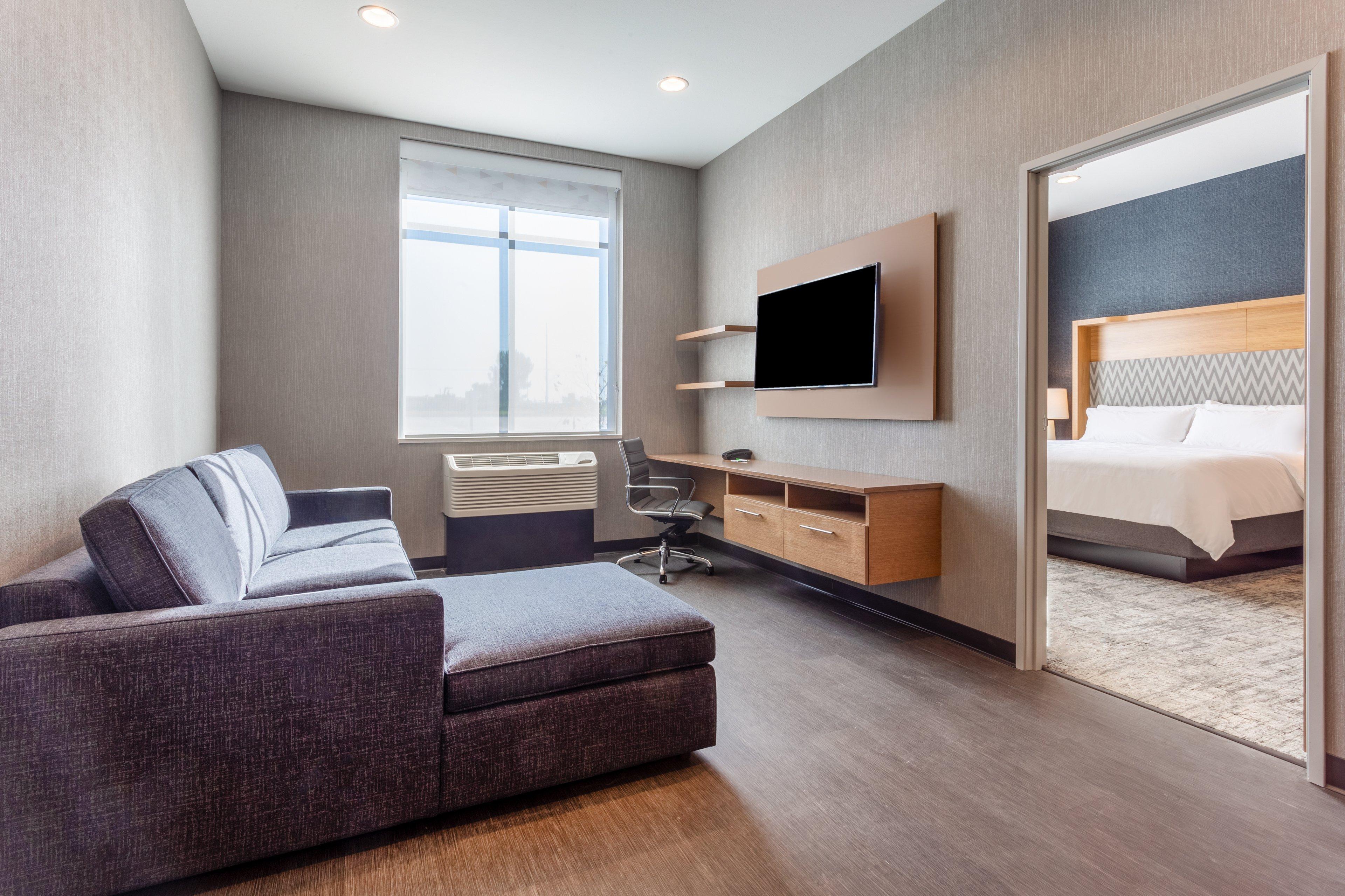 Holiday Inn & Suites Cedar Falls-Waterloo Event Ctr By Ihg Dış mekan fotoğraf