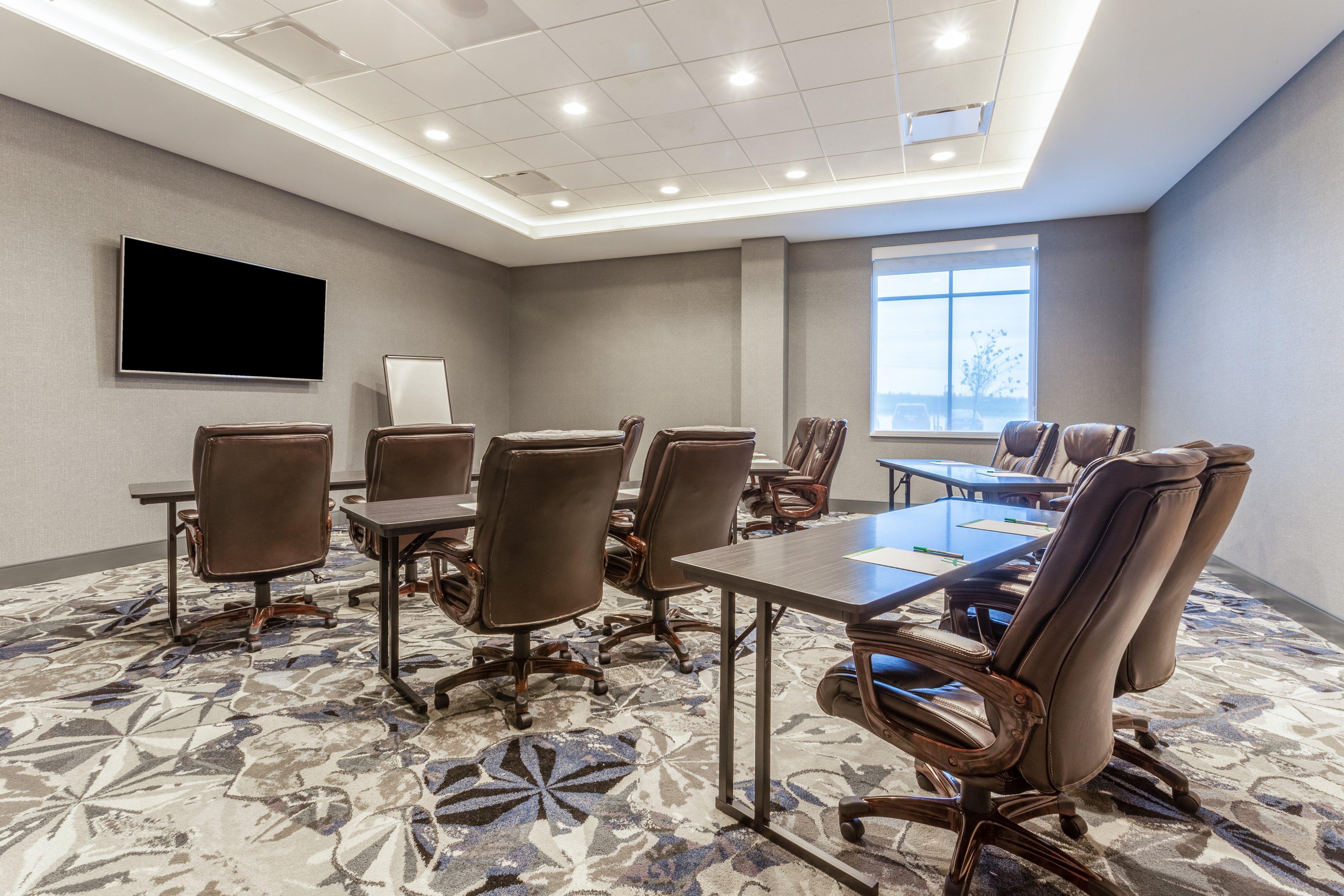 Holiday Inn & Suites Cedar Falls-Waterloo Event Ctr By Ihg Dış mekan fotoğraf