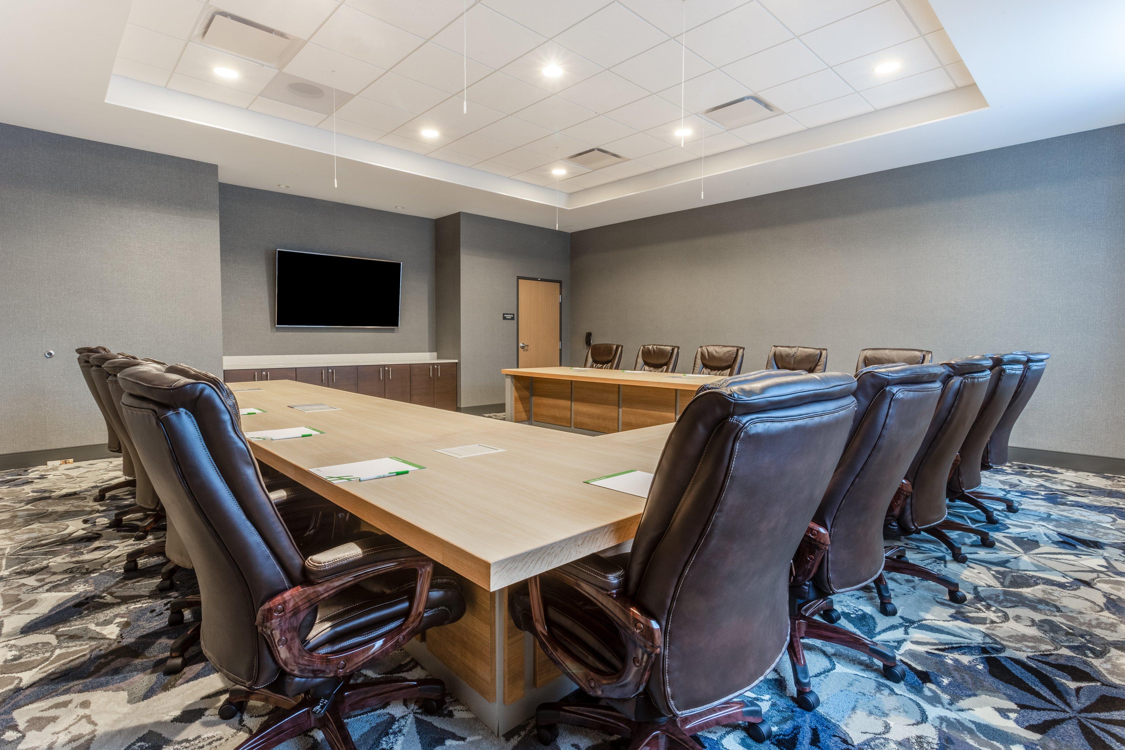 Holiday Inn & Suites Cedar Falls-Waterloo Event Ctr By Ihg Dış mekan fotoğraf