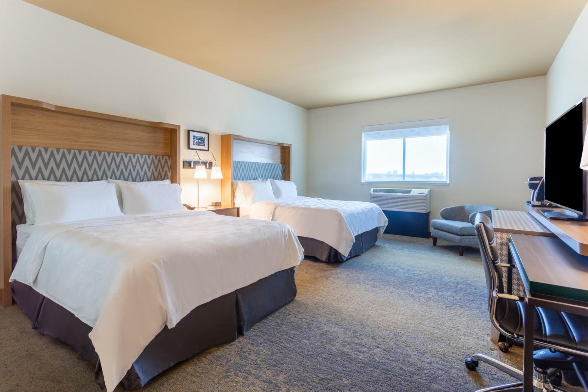 Holiday Inn & Suites Cedar Falls-Waterloo Event Ctr By Ihg Dış mekan fotoğraf